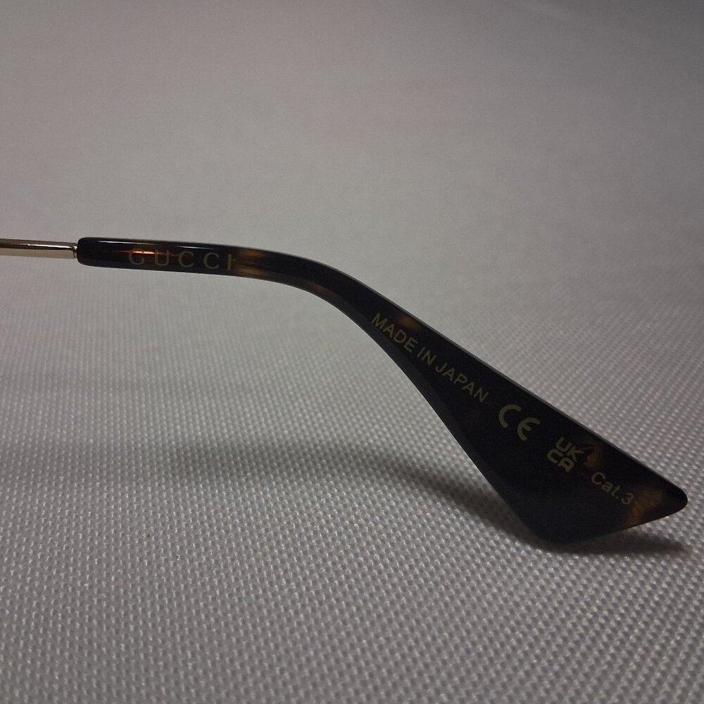 Gucci Pilot Urban Web Block Aviator Sunglasses – Gold/Green – GG0062S-003-57 - Picture 7 of 11